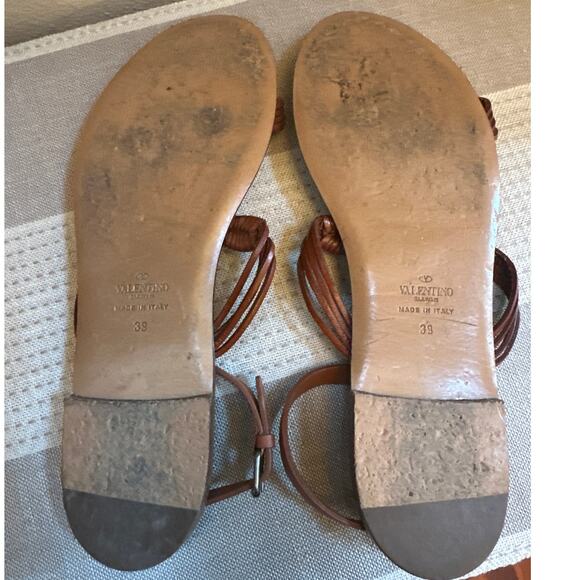 Valentino Garavani Tribal Scarab Flat Sandals size 39/ US 9 - Picture 5 of 8